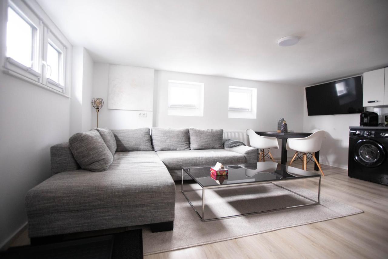 80Qm - 4 Rooms - Private Parking - Keller-Basement - Mallibase Apartments Ганновер Екстер'єр фото